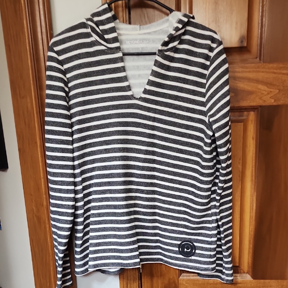 Beyond Yoga Gray and White Striped Top